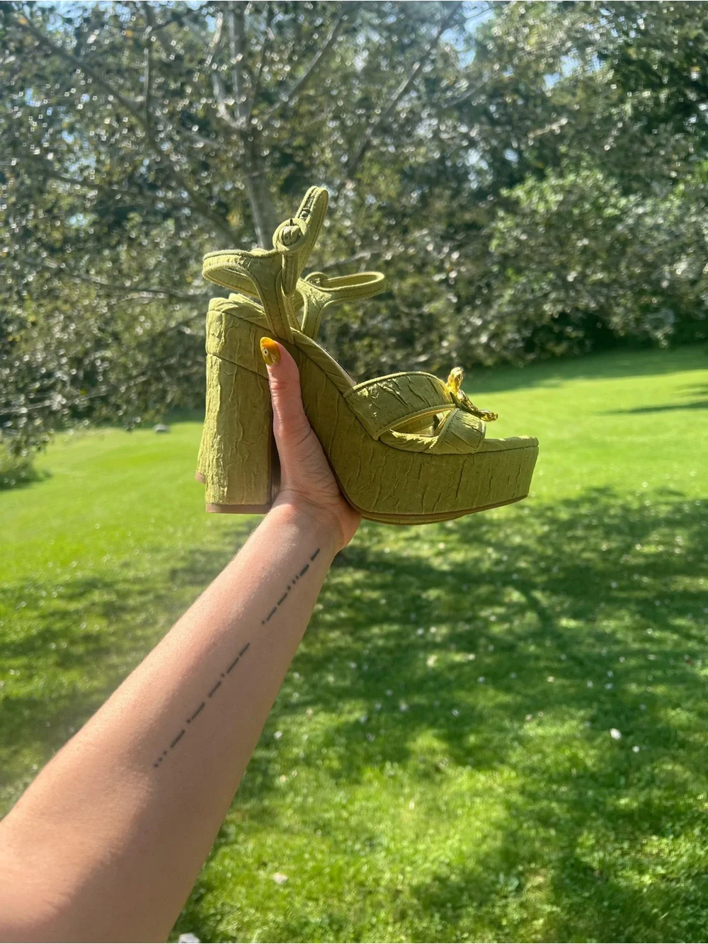 Gianni Bini Olive Platform Sandals with Decorative Shell and Jewel Accents